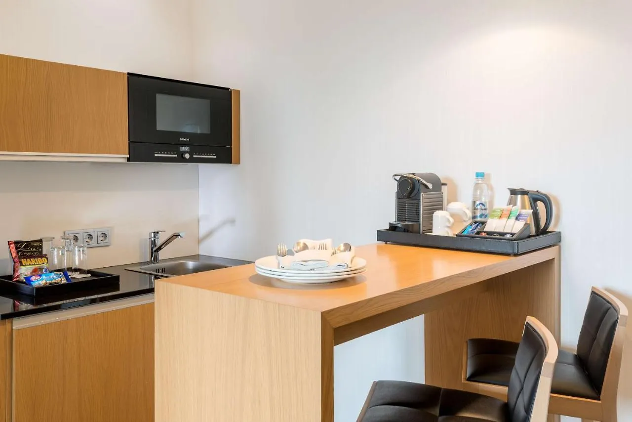 Nh Frankfurt Messe Hotel Frankfurt am Main 4*,